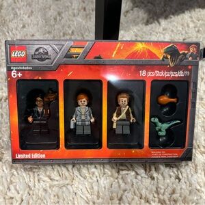 LEGO Jurassic World Limited Edition Minifigures